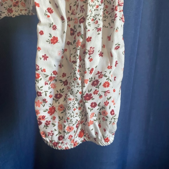 NWT Arizona “Ivory patch” Cropped Blouse - Picture 3 of 4